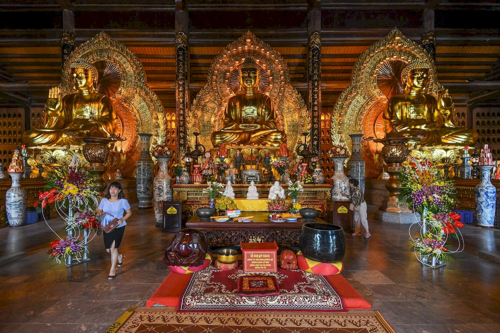 Inside the Three Periods Temple at Bai Dinh Pagoda